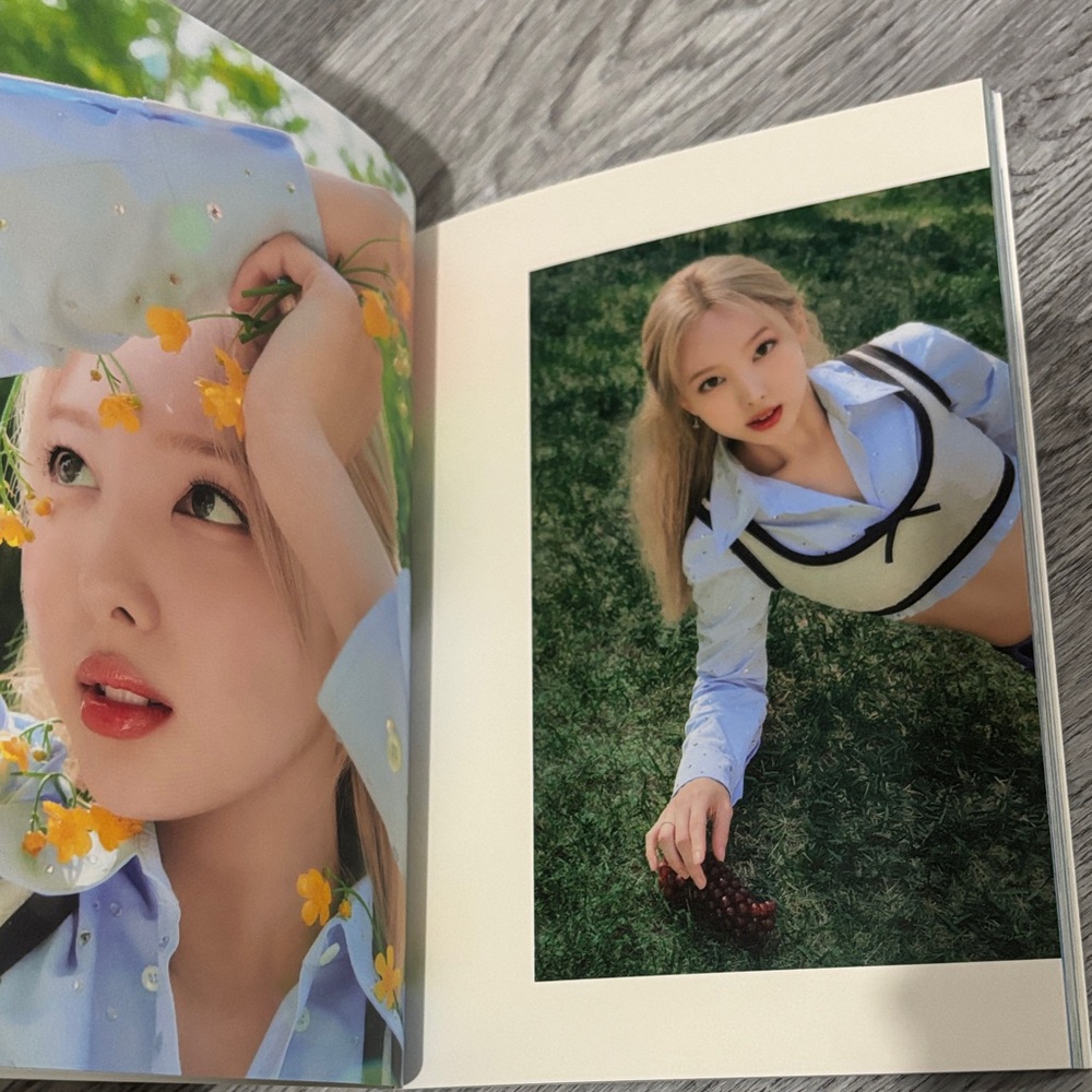 Between 1&2 Mini Album - Picture 3 of 6